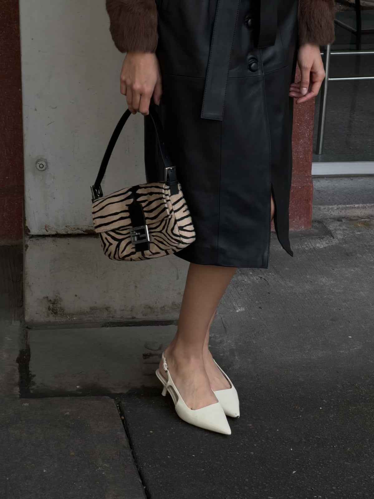ELYRA COAT
