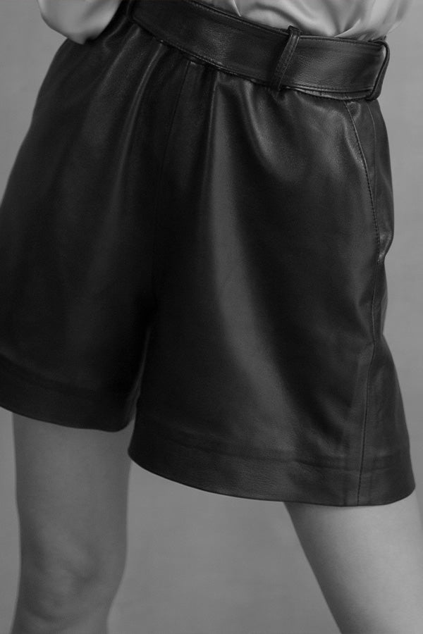 TASSI SHORTS